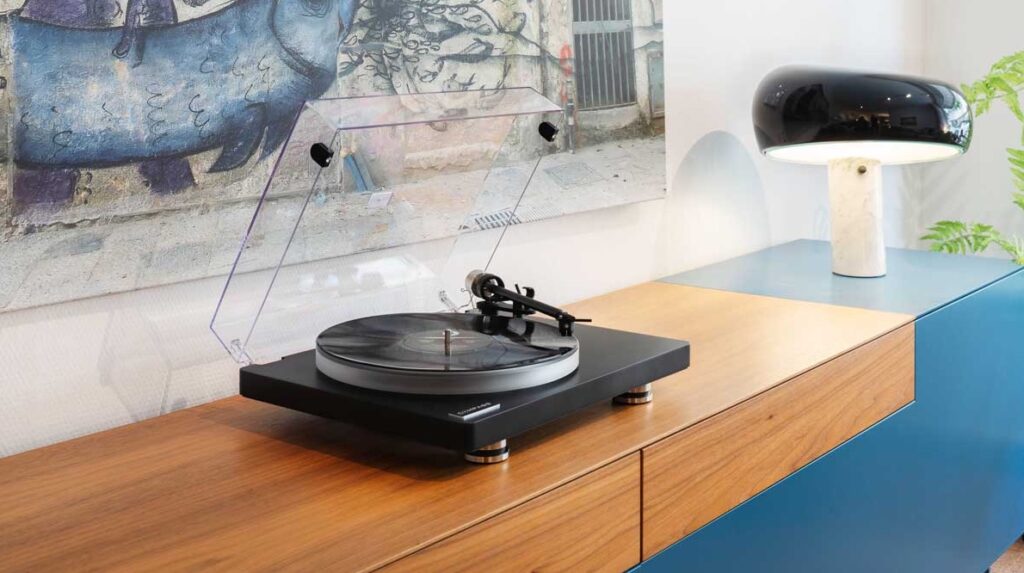 Clearaudio Compass - KT Radio